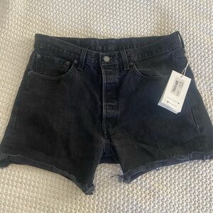 Levi’s black 4 inch women’s shorts